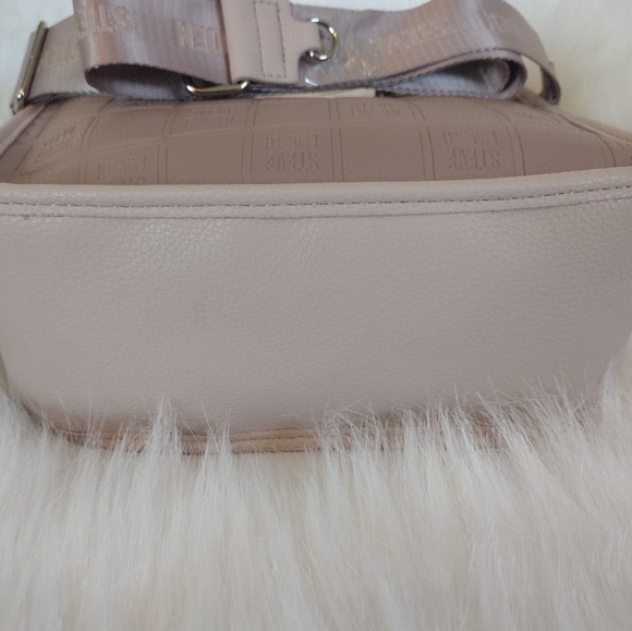 NEW Steve Madden Bsidra crossbody tote - Picture 8 of 14